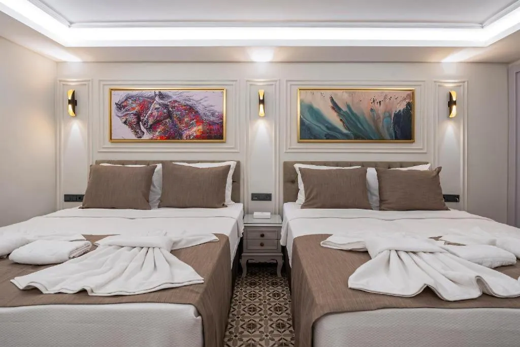 Pera Luna Premium Hotel Istanbul 0*,