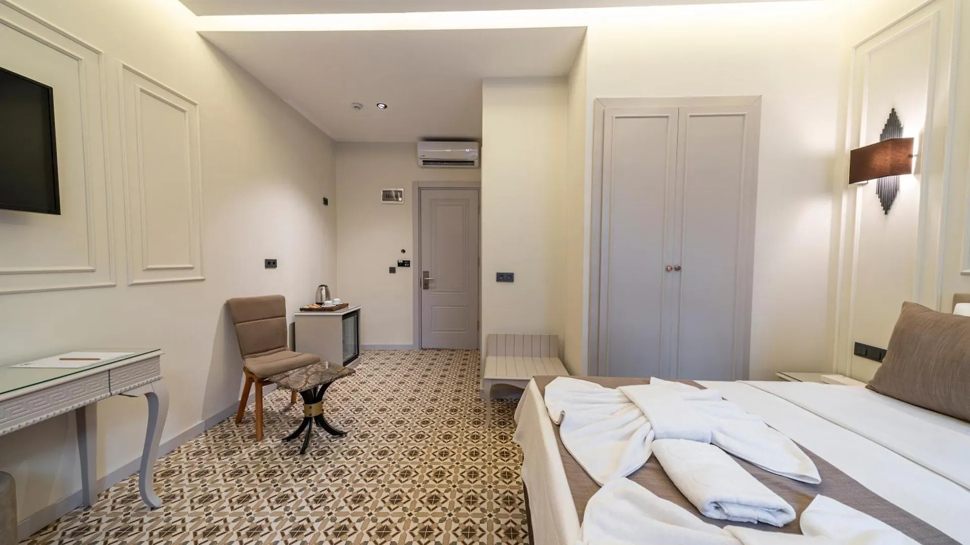 Pera Luna Premium Hotel Istanbul 0*,